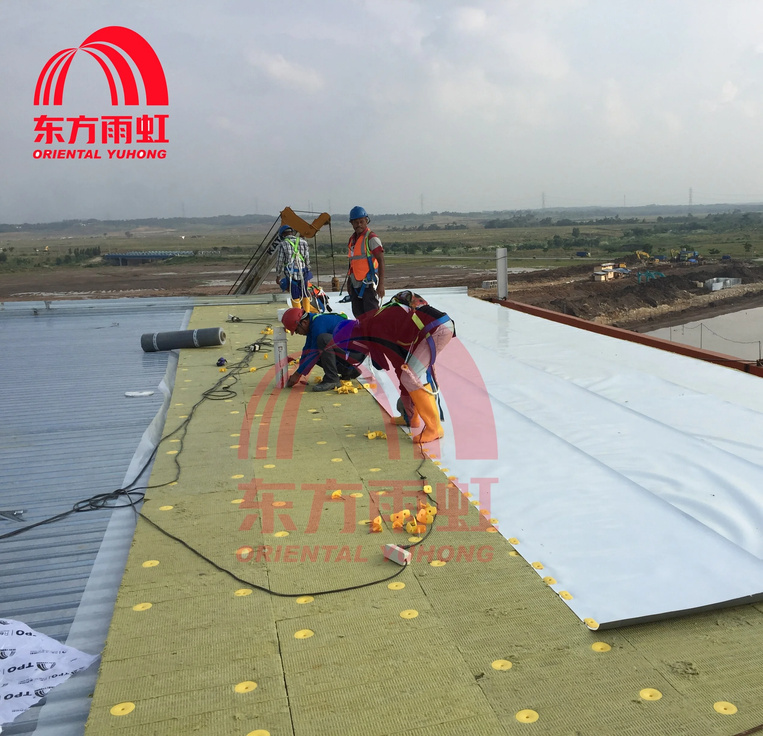 TPO fiber backed thermoplastic polyolefin waterproofing membrane