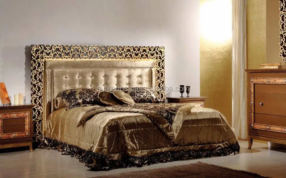 Full size Pillar bed , elegant carved wood beds khaki wood king size bed , hand carved wood bed sets Golden Style Luxury beds