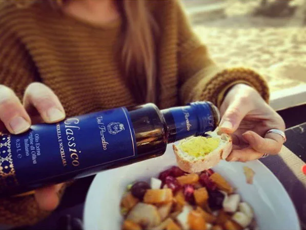 Classic Essential Oil Olive Pure Clear Yellow Gift 25 cl 50 cl 75 cl Glass Bottle Packaging Extra Virgin Olive Oil