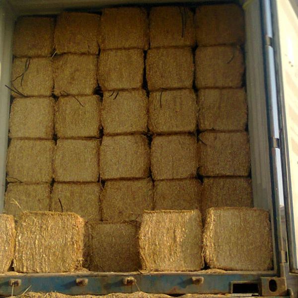 Тюки пшеничной соломы для продажи