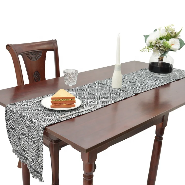 European Restaurant Table Runners Luxury Tassel Jacquard Table Runner For Dinning Decoration Wedding Banquet