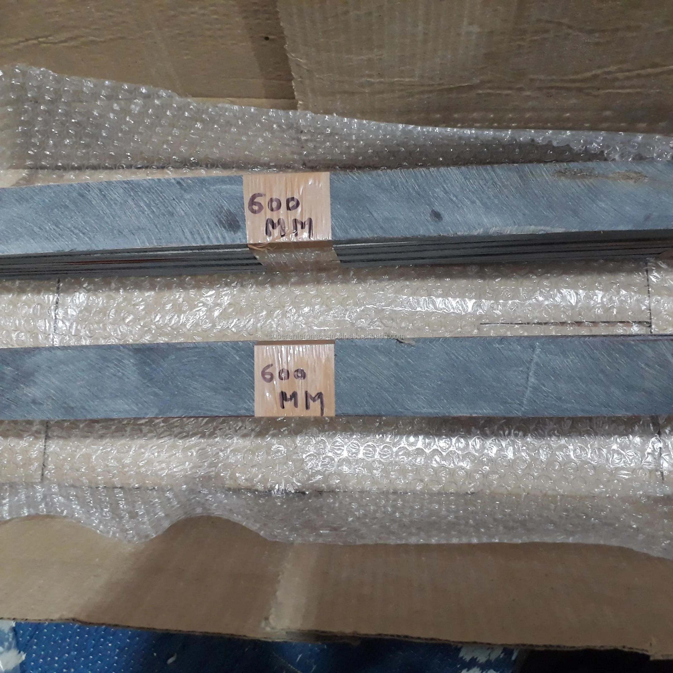 BUFFALO LONG HORN SCALE