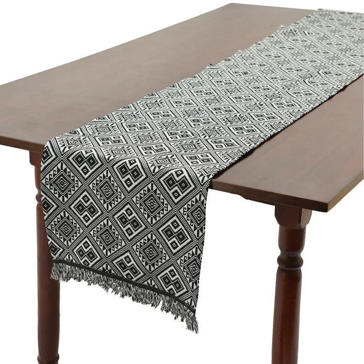 European Restaurant Table Runners Luxury Tassel Jacquard Table Runner For Dinning Decoration Wedding Banquet