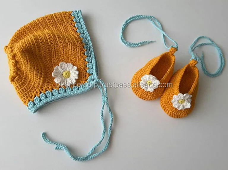 
Crochet Handmade Baby Blanket with matching Cap and Socks 