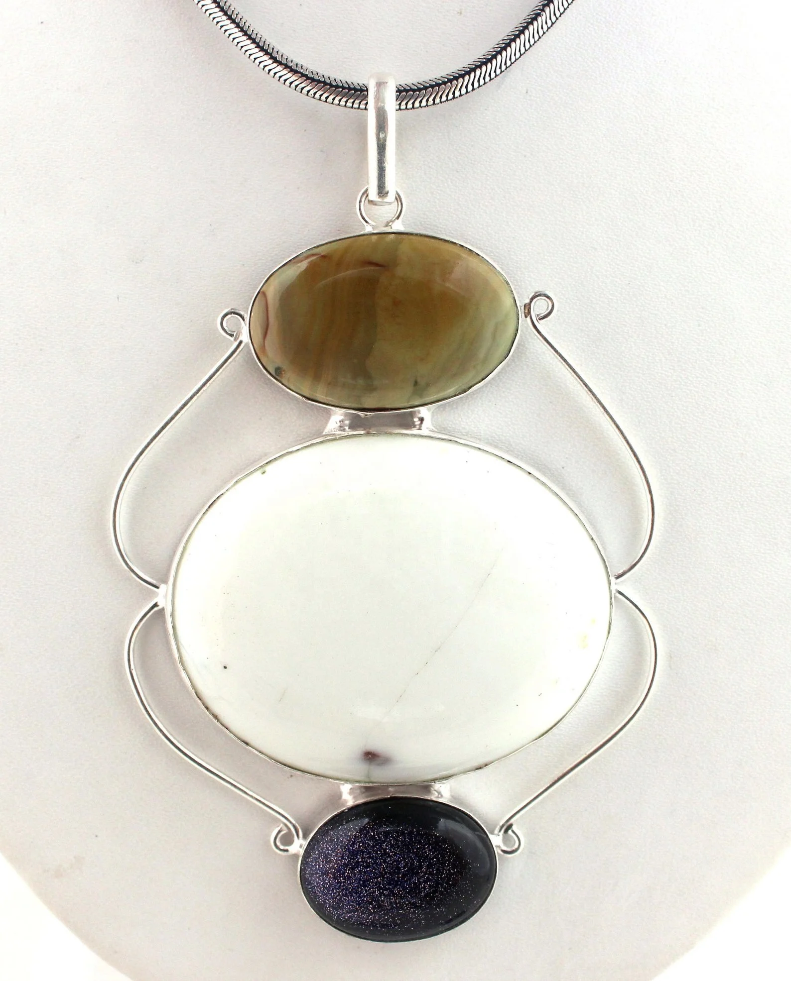 92.5 Sterling Silver Natural Agate Blue Sun Stone Smooth Oval Shape Gemstone Charm Pendant With Snake Chain