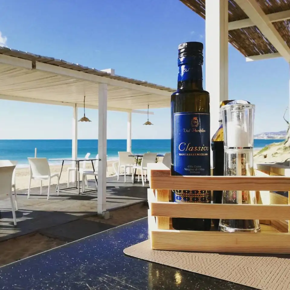 Classic Essential Oil Olive Pure Clear Yellow Gift 25 cl 50 cl 75 cl Glass Bottle Packaging Extra Virgin Olive Oil