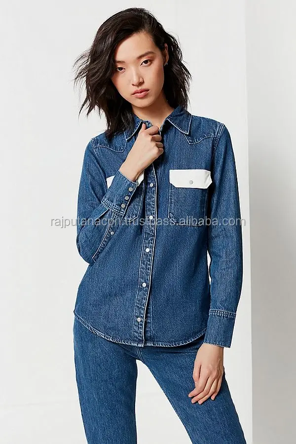 Women To Wear With A Denim Jacket jeans