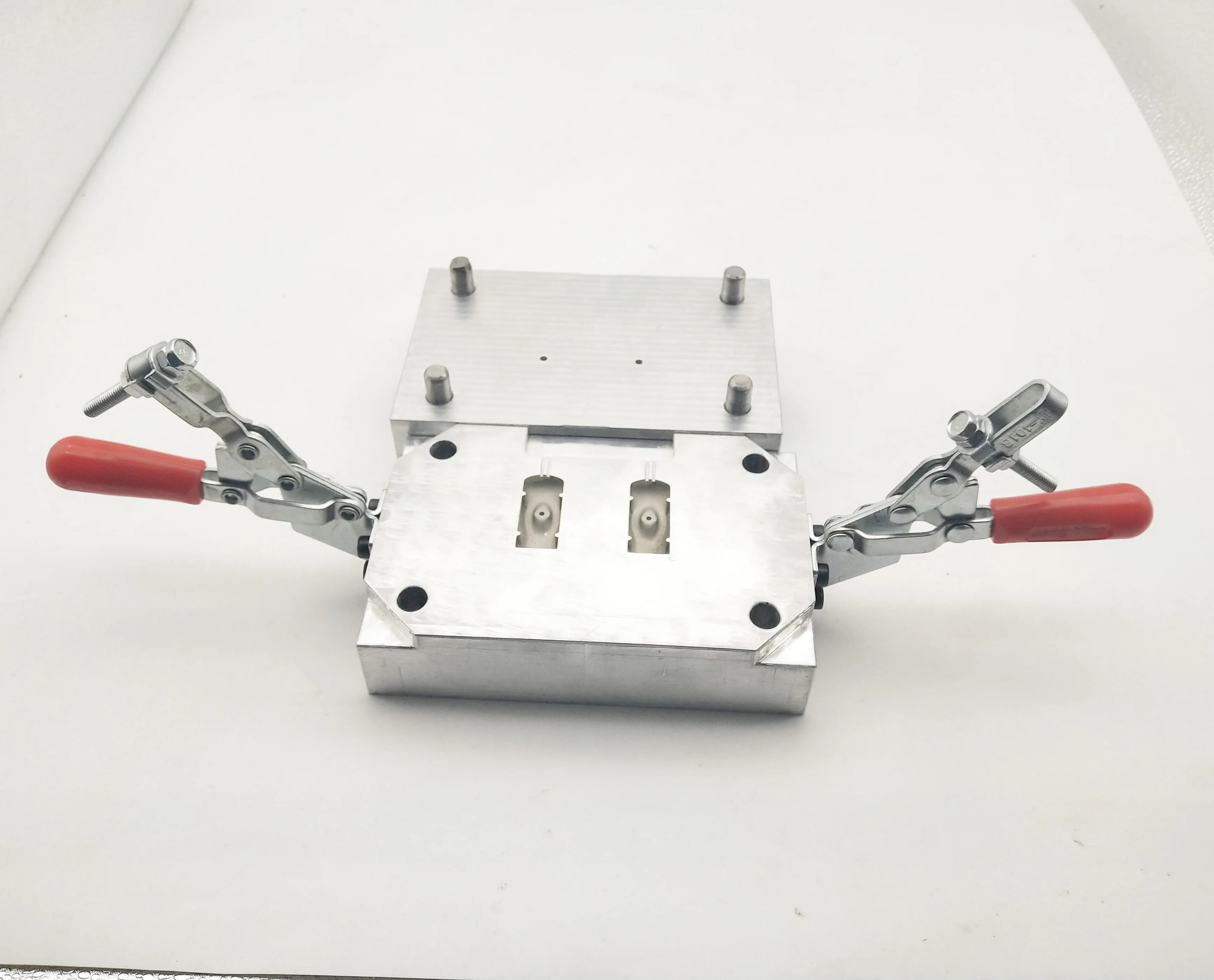 aluminum molds  coated plastic mould Low pressure mode aluminum over mold