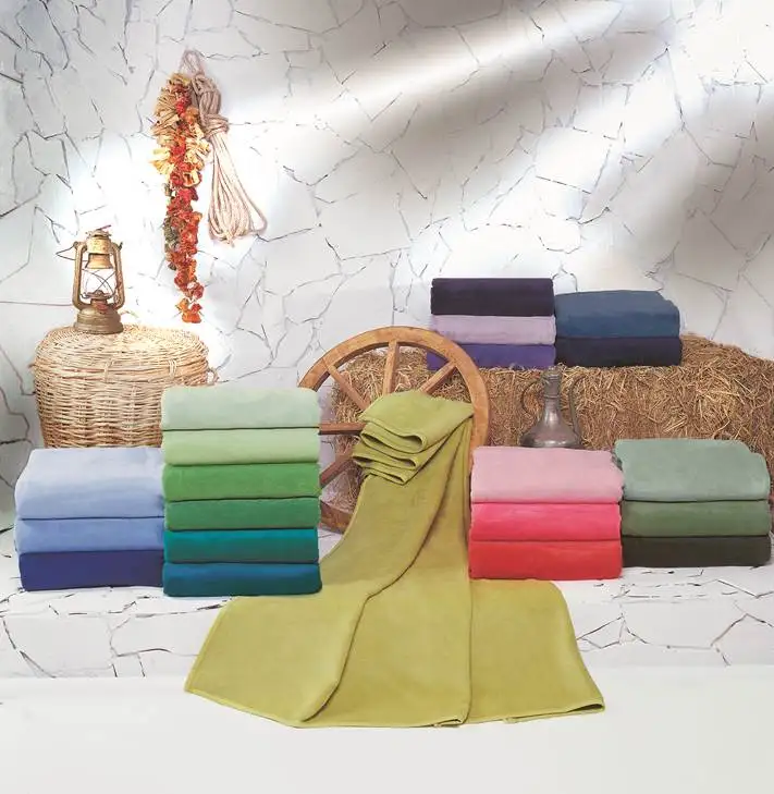 Whosale Premium Quality Quick Dry Microfiber Anti-Pilling Fleece Home Hotel Hospital Blanket