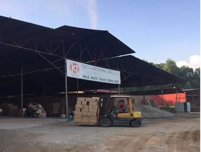 100% NATURAL HARDWOOD HEXAGONAL BRIQUETTE SAWDUST CHARCOAL FROM VIETNAM