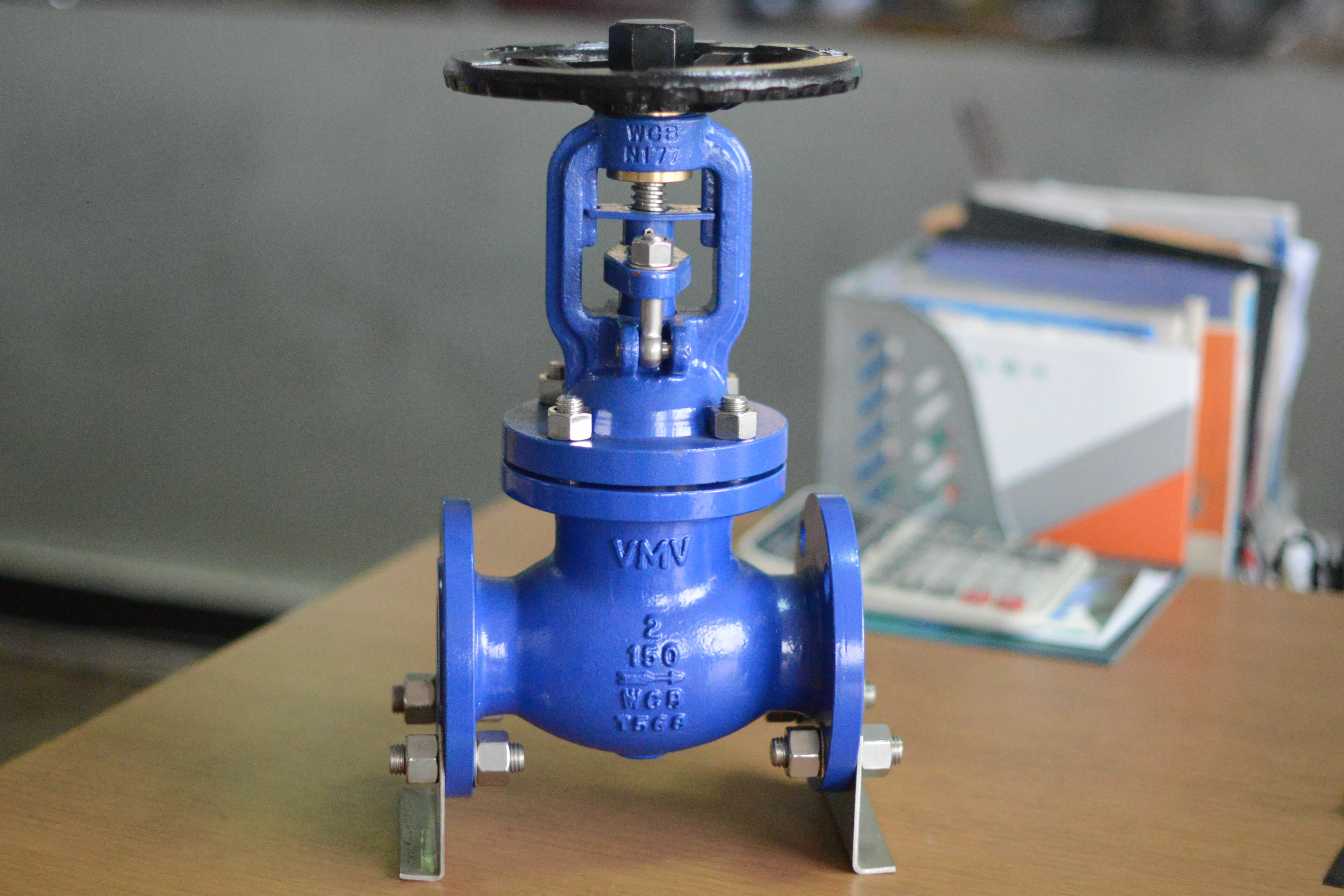 
ANSI Cl150 Cl300 DIN Pn16 Pn25 JIS 10K Flanged Wcb Steel Globe Valve 