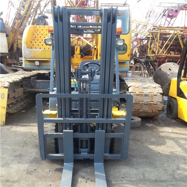Used Japan brand Komatsu FD30 forklift FD30/FD80/FD50 for sale
