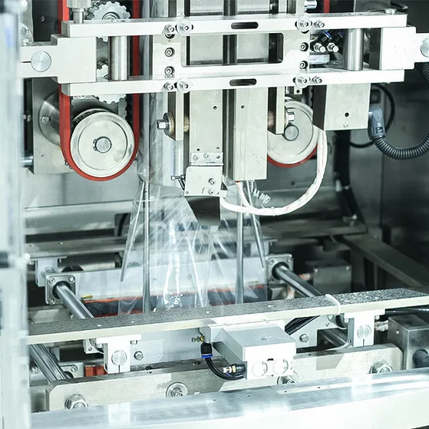 VFFS автоматический весом 1 кг-5 кг мешок кукурузы/кукурузной муки упаковочная машина