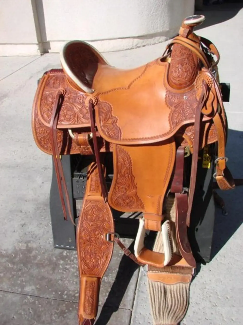 Leather England dressage saddle for horse riding/horse saddles