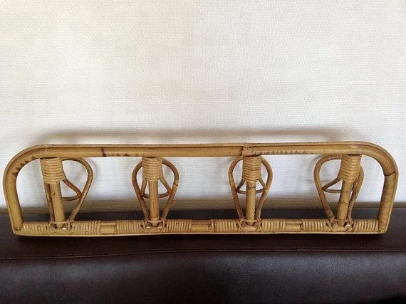 Ротанговая настенная полка