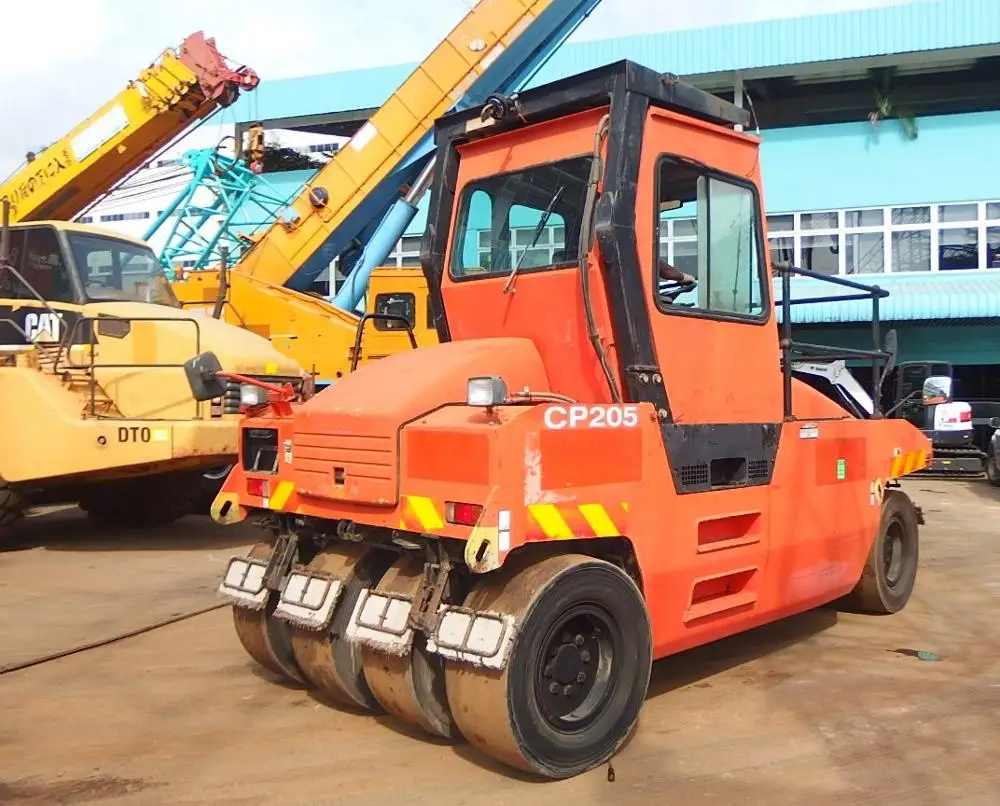 
DYNAPAC CP205, PNEUMATIC TIRE ROLLER 