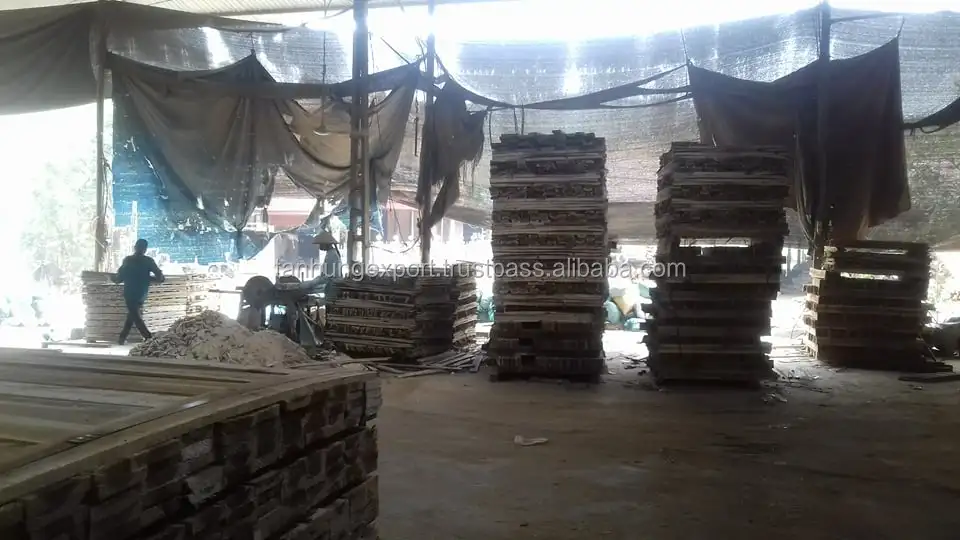 
Acacia sawn timber - acacia wood - Acacia timber making pallet selecting well 