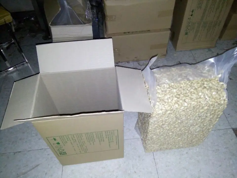 Vietnamese Cashew kernels / Broken kernels / Grade SP