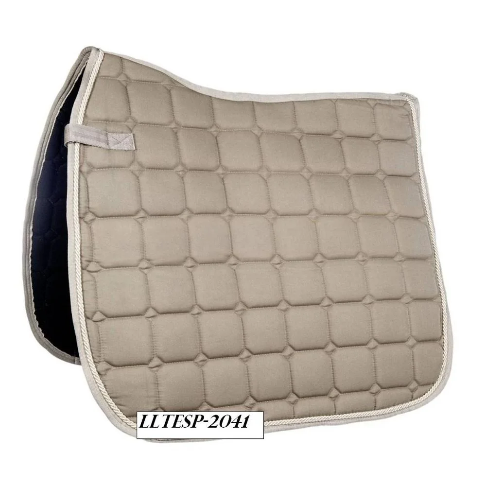 Стеганое седло для Выездки на английском языке