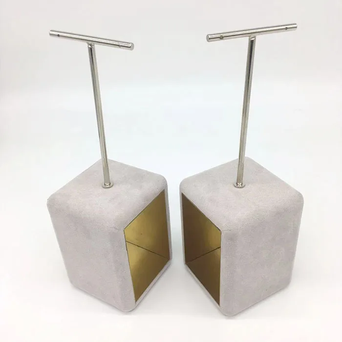 
XIANGYU new style factory wholesale custom luxury gray PU leather jewelry earrings display rack 