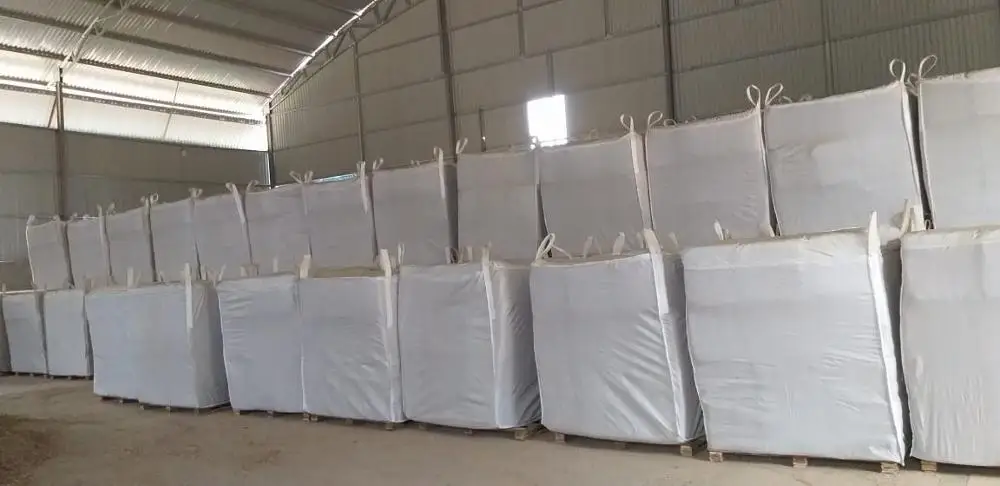 100% ACACIA WOOD SHAVINGS for CHICKEN BEDDING / PINE WOOD SHAVINGS for HORSE WHATSAPP: +84911406611