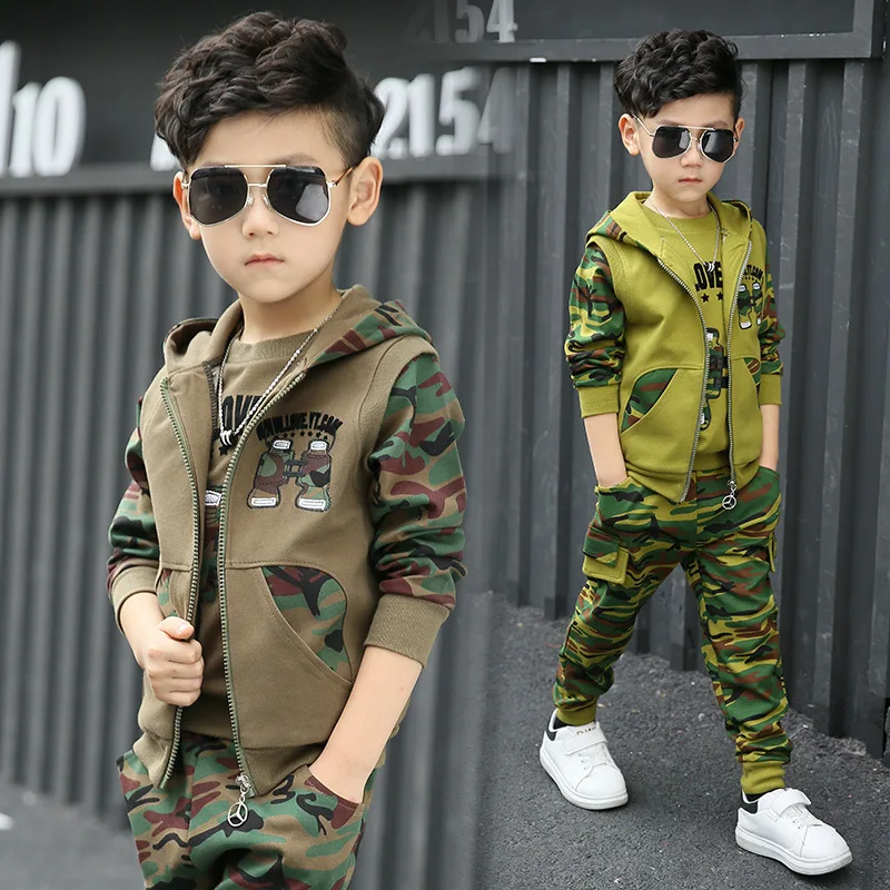 2019 new hot selling wholesale big children spring autumn camouflage sports military uniform three-piece boys clothing set