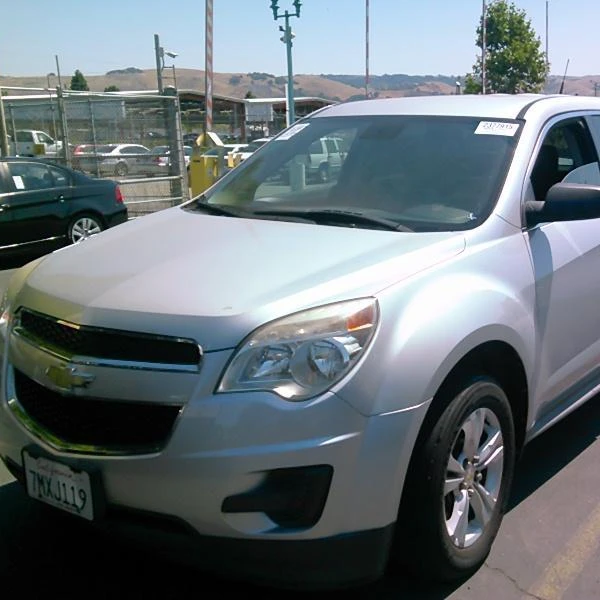 Очень дешевые и довольно подержанные автомобили/CHEVROLET EQUINOX 2015 на продажу