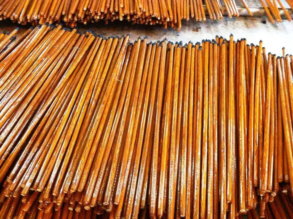 105.000 pcs/ cont 40HC of Hardwood broom stick origin of Vietnam