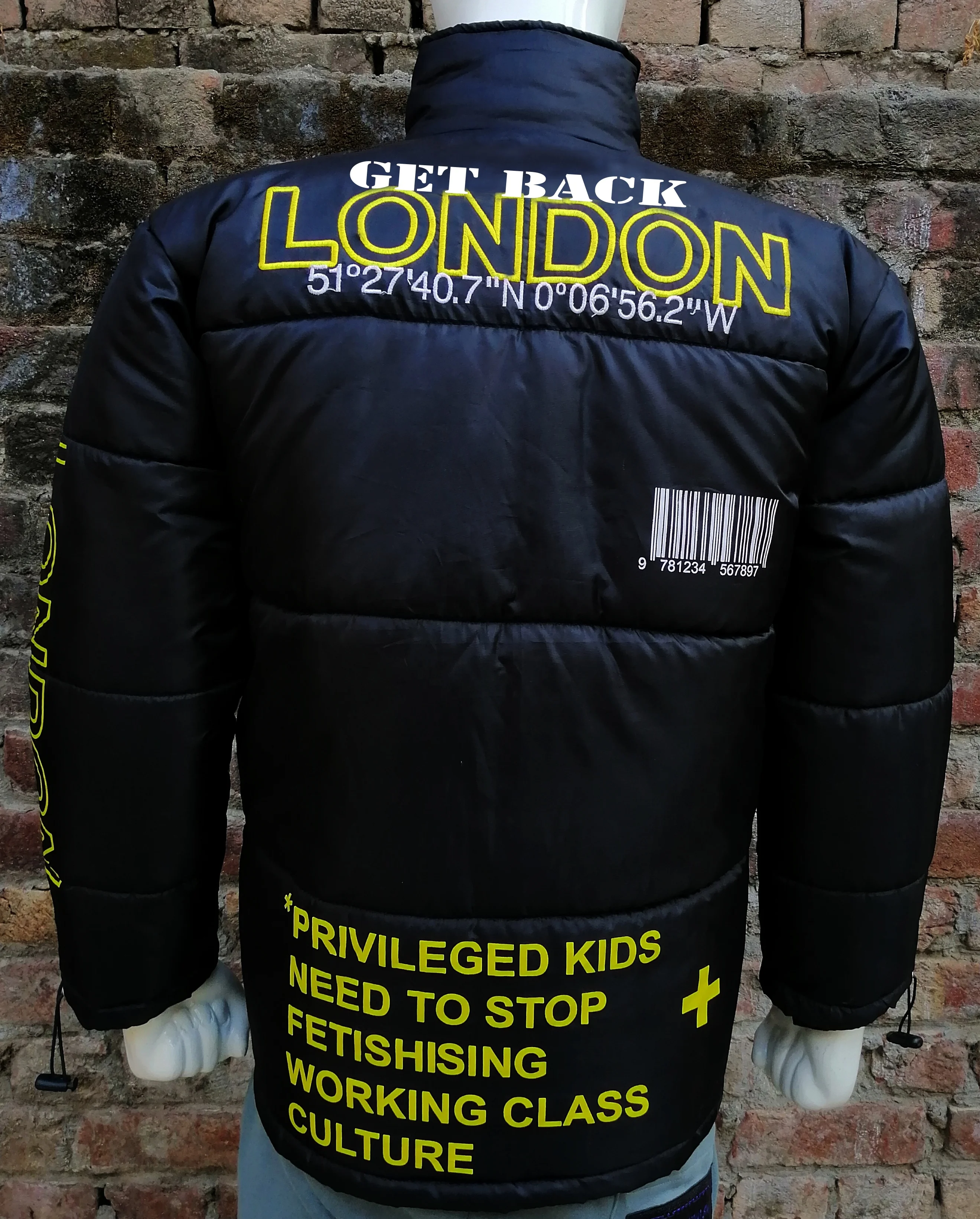 Breathable New Design Custom Bubble Puffer Jackets Screen Print London Logo Polyester Wool Insulation Unisex Puffer Coats Quilte