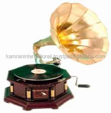 VINTAGE GRAMOPHONE WITH SMOOTH BRASS HORN & HEXAGONAL BRASS INLAY WOODEN BASE