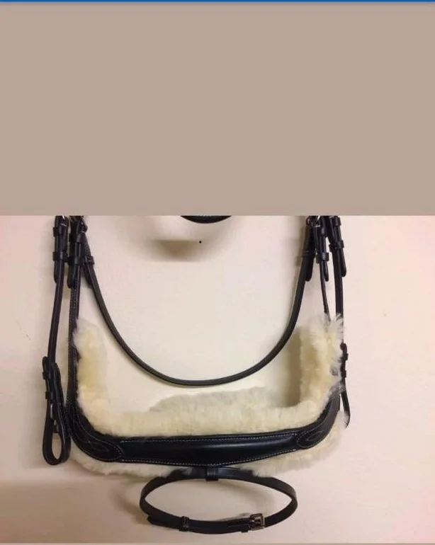 
Black Nylon Halter with Faux fur Black Halter Horse 