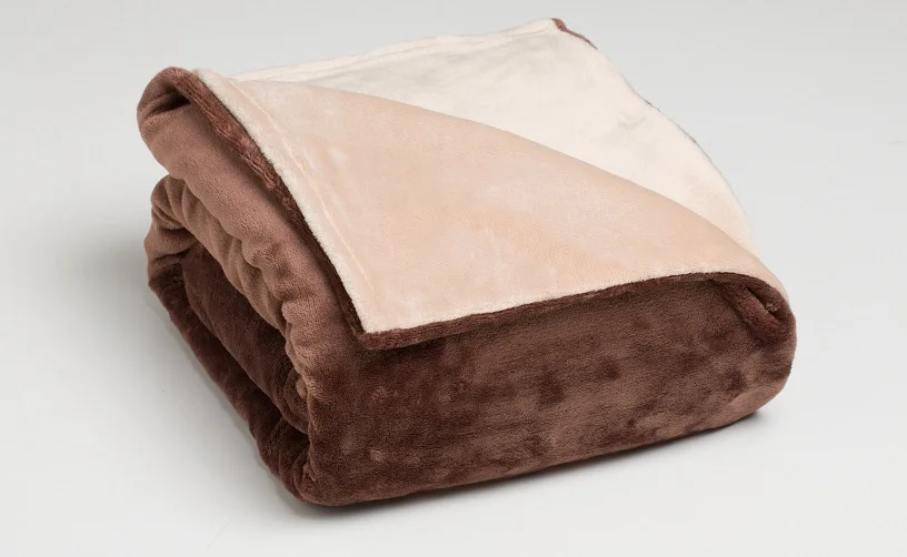 High Quality 100% Polyester Cozy Fleece Blanket with Sleeves Knitted Technics Brown Packed in Gift Box for Wholesale