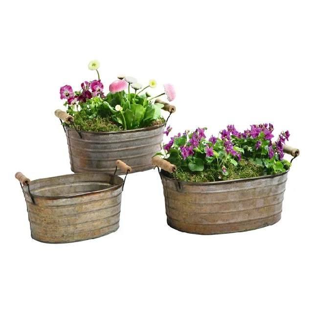 Best Selling Design Iron Metal Planter Wholesale plant pot Customized Design Handmade Galvanized Iron Planter