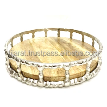 Mango Wood Luxury Tabletop Decorative Round Shape Food Serving Display Tray with Metal Handles Custom Logo