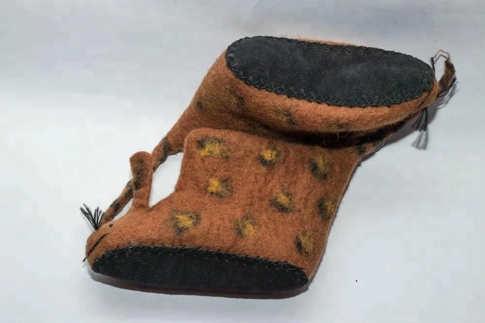 Cute Handmade Felt shoes - Eco-friendly High-Quality shoes - 100% New Zealand Wool Felt Shoes