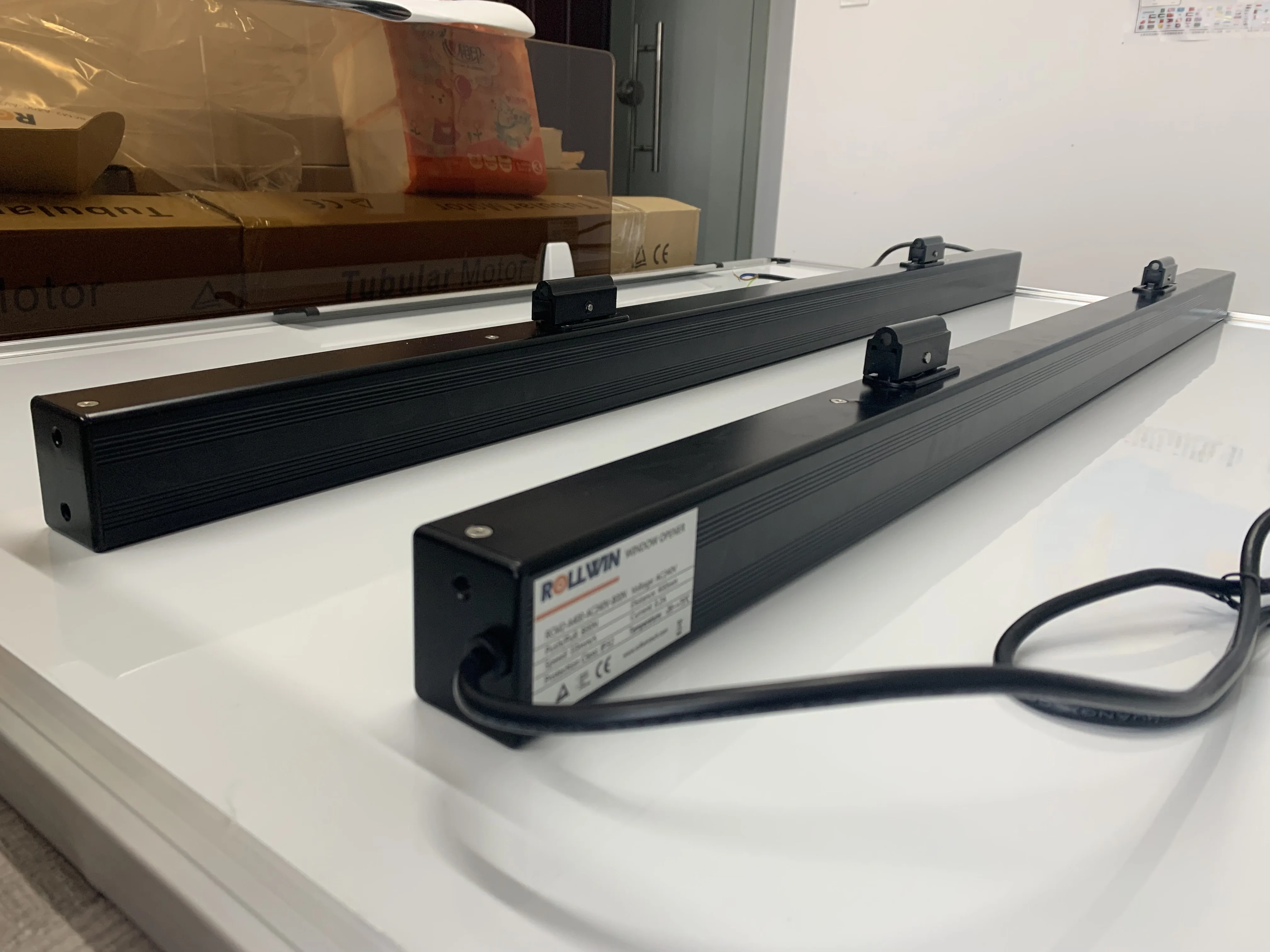 Double chain electric window actuator Window Opener Solar Heat Sensitive Greenhouse Auto Lift Thermofor