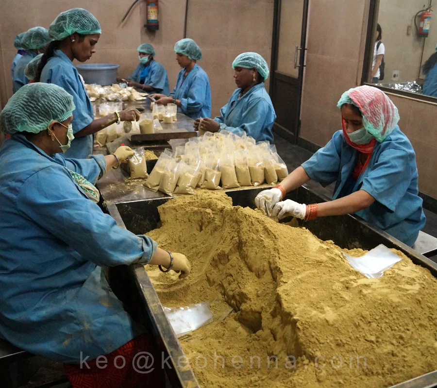 Экспортер раджастхани Органическая шелковистая травяная светло-Коричневая Краска для волос порошок 100% чистое качество Перманентный