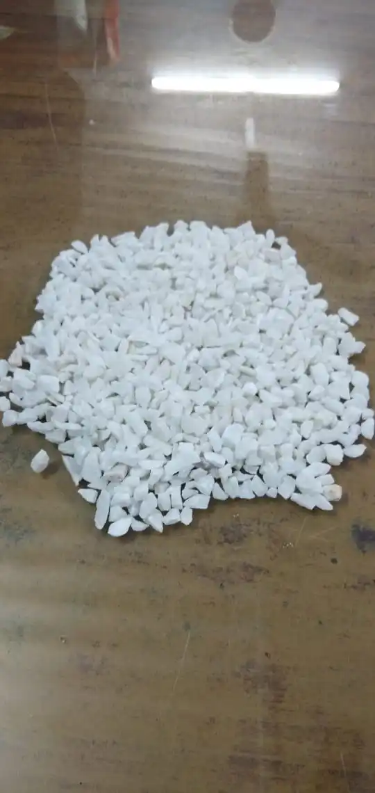 Напольное покрытие из мраморных чипов/супербелые мраморные чипы/дизайн мраморного пола с чипами