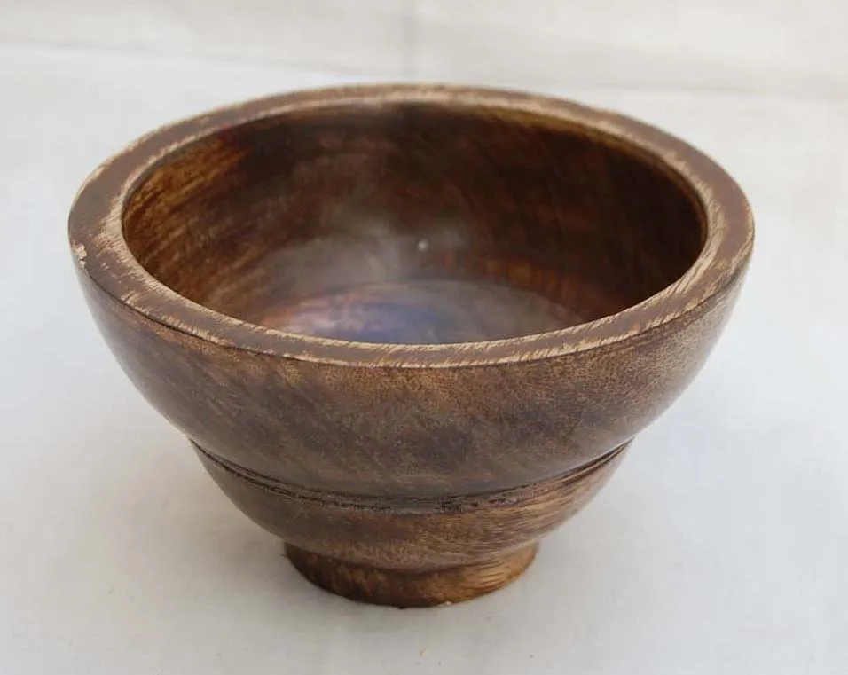 wooden round tray antique for home hotel restaurant spa and festive use kitchen round tray customized wooden trays round  plates