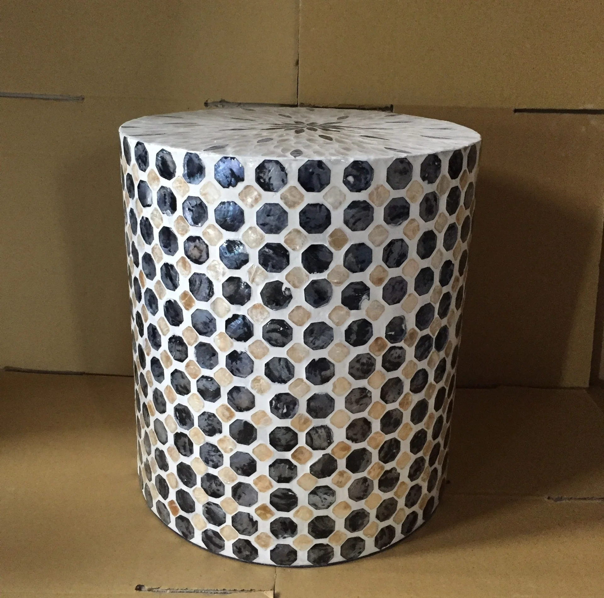 Высококачественная горжественная круглая жемчужная табуретка из Вьетнама, Лидер продаж