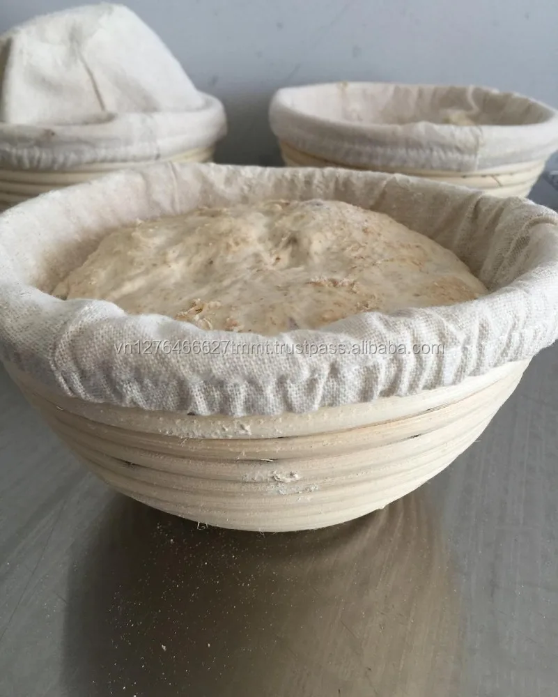 
Masterproofing 10 Inch Round Baneton Proofing Basket w/linen 