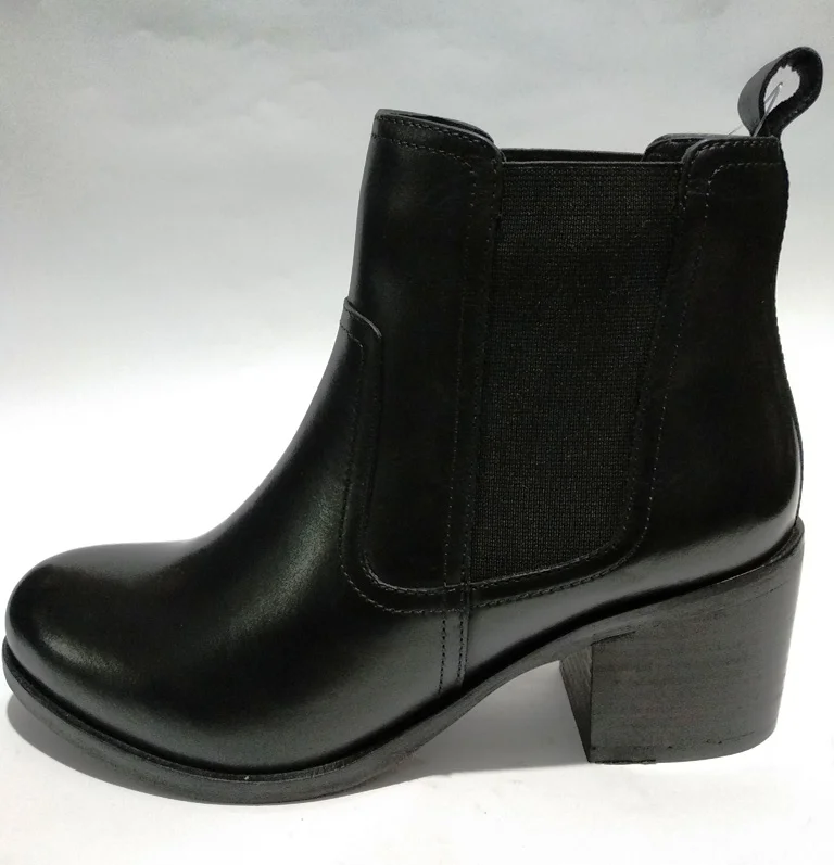 
LADIES BLACK COW LEATHER CHELSEA BOOTS ON CUBAN HEEL ON TPR SOLE 