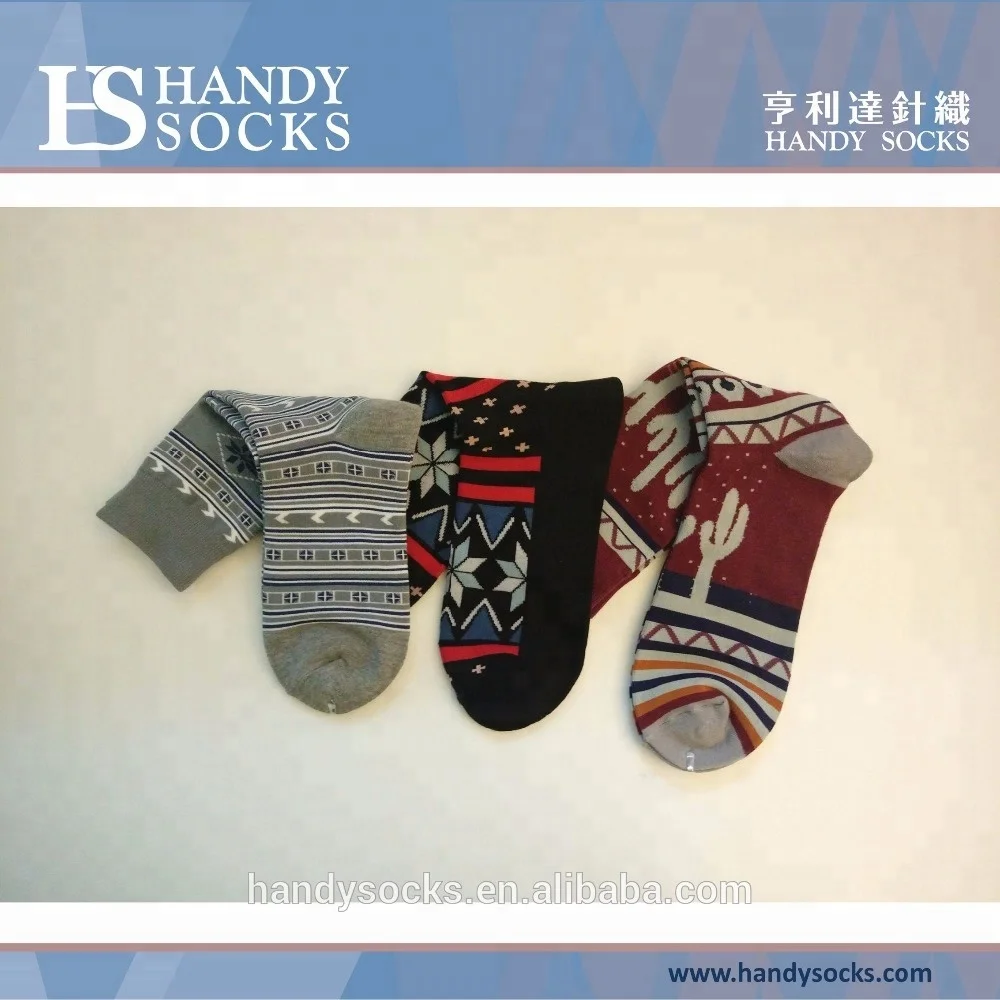 Wholesale design mens custom cotton yarn organic graphic socks