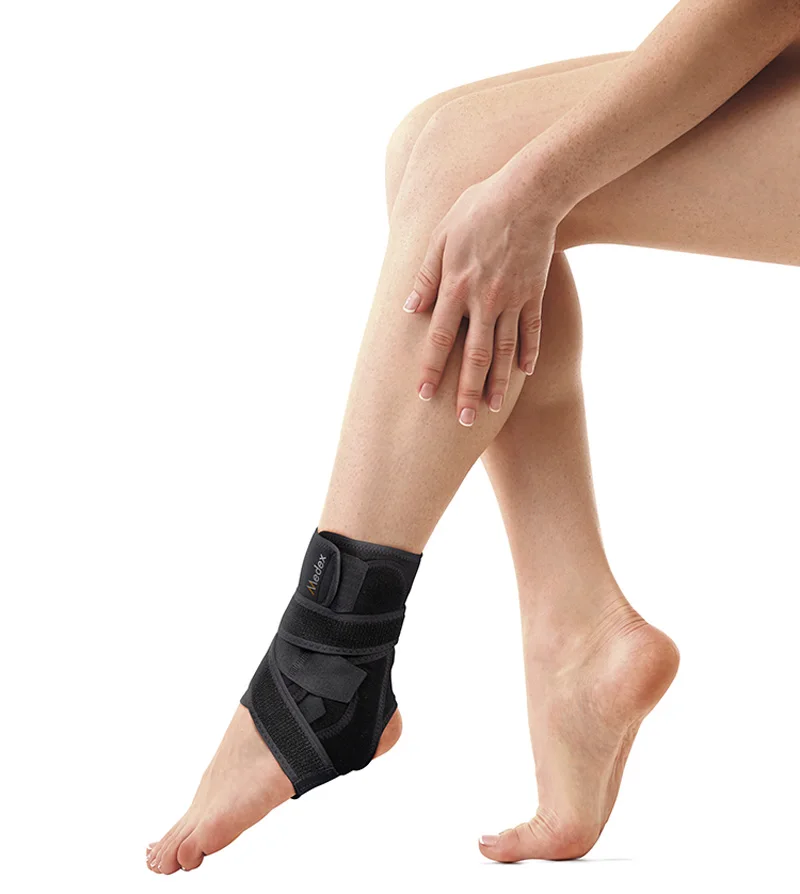 
UCHEE OEM ODM Breathable Neoprene Pain Relief Ankle Brace Support Ankle Wrap 