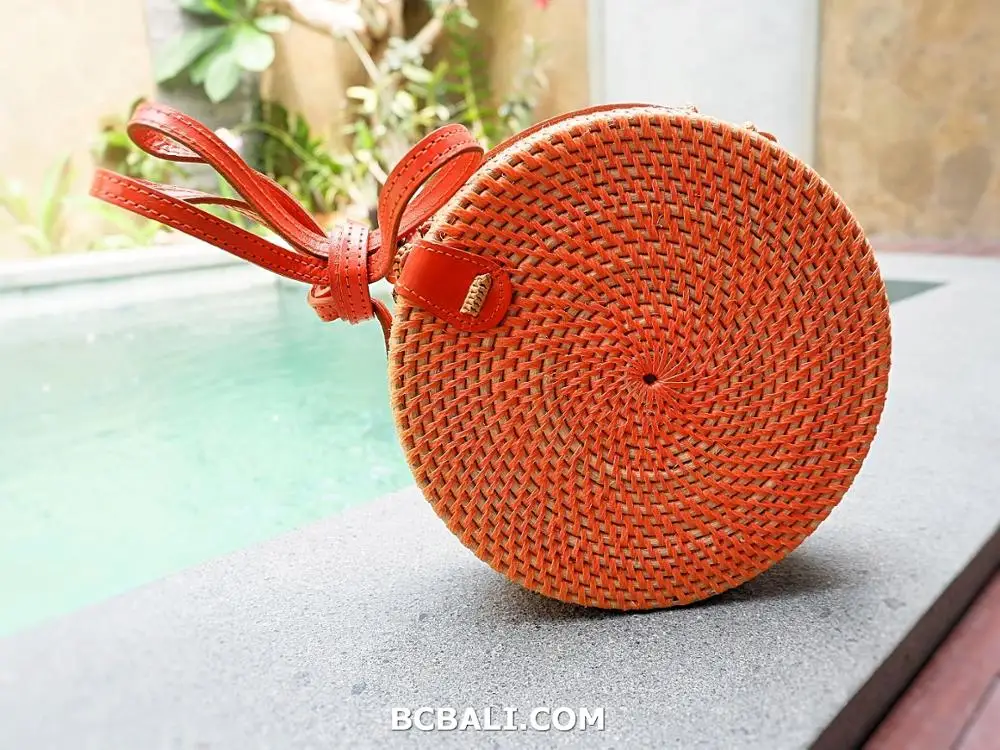 Bali Beach Fashion Circle Round Sling Bags Women Style Synthetic Rattan Handmade Design Cheap Price Wholesale