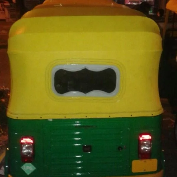 Tuk 3w Rexine Material Top Hood Canopy Carpa for Ape City Bajaj Re Tvs king Three Wheelers in Sudan
