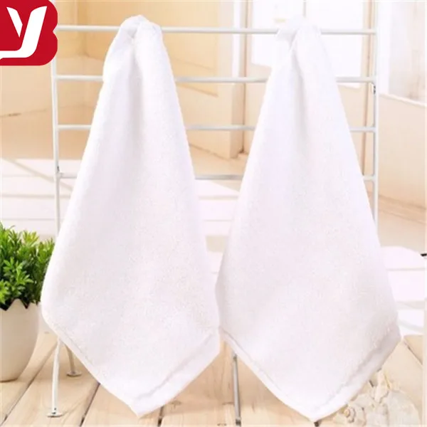 Factory custom soft white disposable single pack cotton wet wipe wet towel for restaurants and hotels