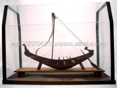 Модель солнцезащитной лодки в стиле древнего египетского искусства