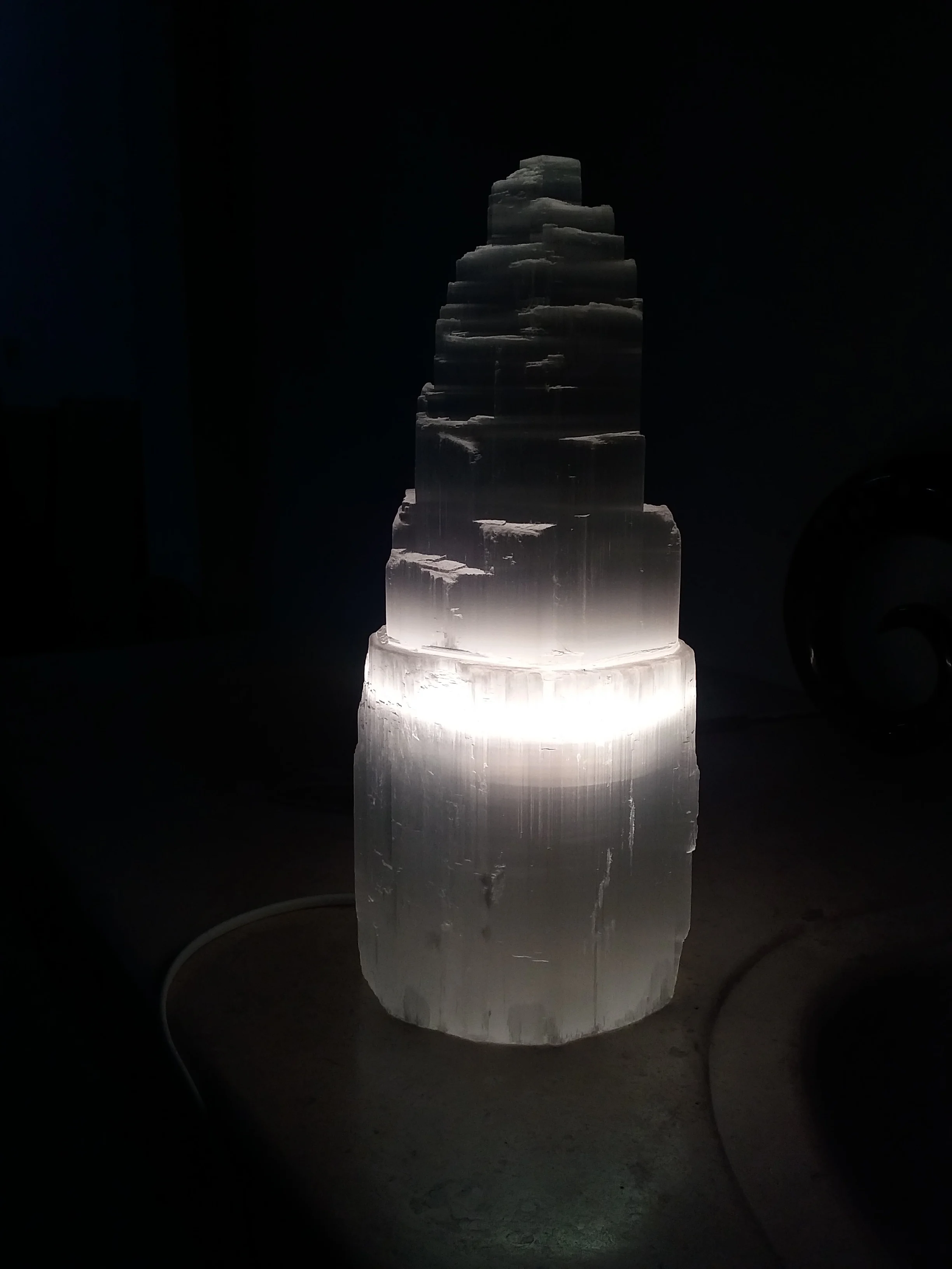 Natural  Selenite High Quality Crystal Selenite  Wand Lamps ,10-40cm