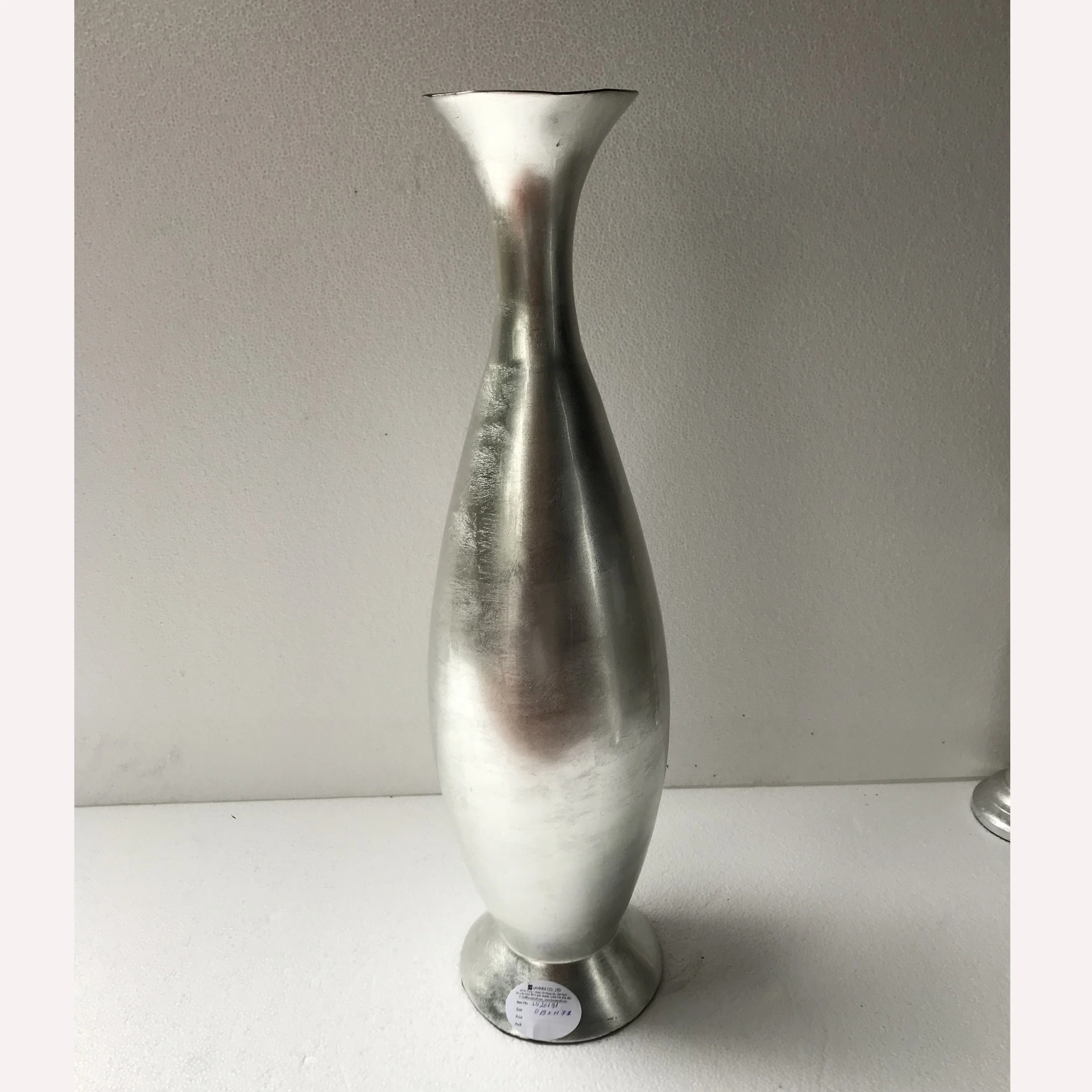 High quality best selling eco friendly beautiful flower decoration silver vase from Vietnam